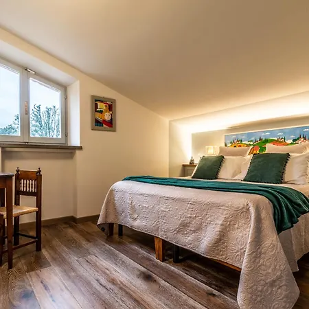 Porri By Mmega Сиена