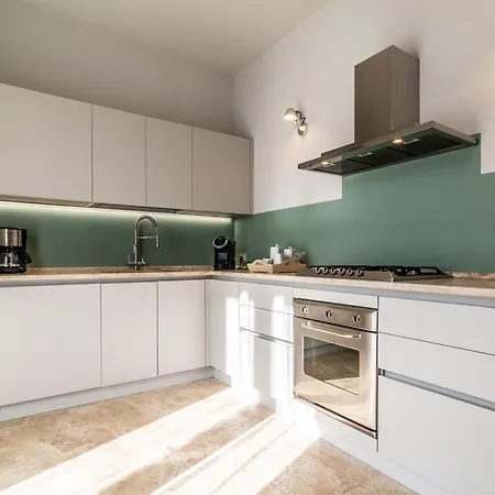 Porri By Mmega Сиена