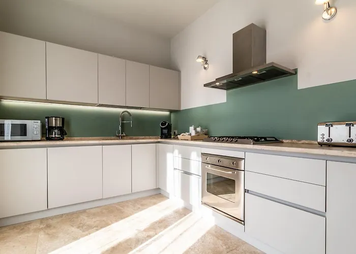 Porri By Mmega Сієна